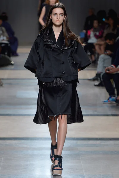 Look 33